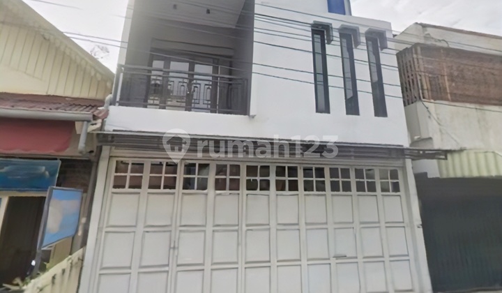2.5-Story Shop House in the City Center, Move-In Ready, Suitable for Office Use