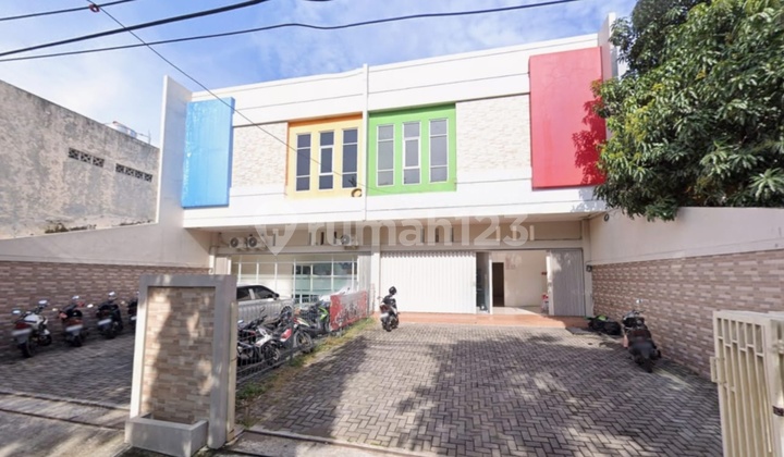Ruko 2 Lantai, Lebar 8,5m Di Tengah Kota, Siap Pakai, 2 Unit 2