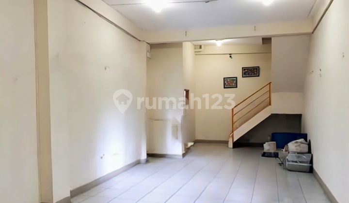 Ruko 2 Lantai di Gayamsari, Jalan Raya Ramai Strategis, Siap Huni 2