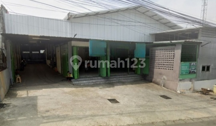 Business Space in Kedungmundu, Strategically Located on a Busy Main Road 1