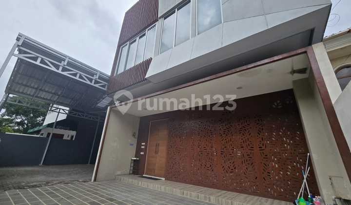 Furnished House in Candisari, Ready to Live In, With Swimming Pool 1