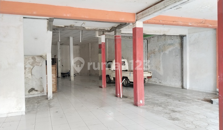 Ruko 2 Lantai Lebar 8,5M di Jalan Raya Tengah Kota, Siap Pakai 2