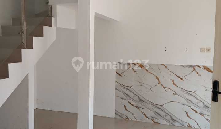 Rumah 2 Lantai Siap Huni Di Perumahan Ngaliyan,  2