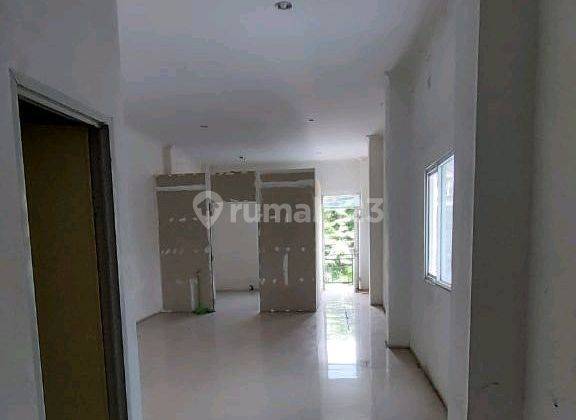 Ruko 3 Lantai Di Gajah Raya, Jalan Ramai Strategis  2