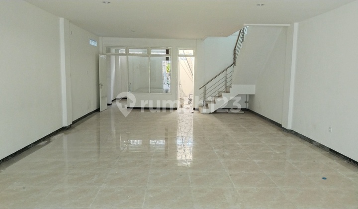 Ruko 4 Lantai Tengah Kota Semarang, Siap Pakai, Strategis 2