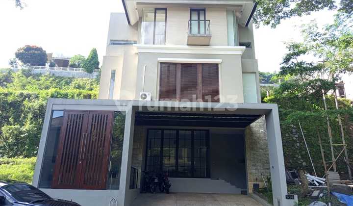 Rumah 4 Lantai di Citrasun, Bukit Sari, Furnished Siap Pakai 1
