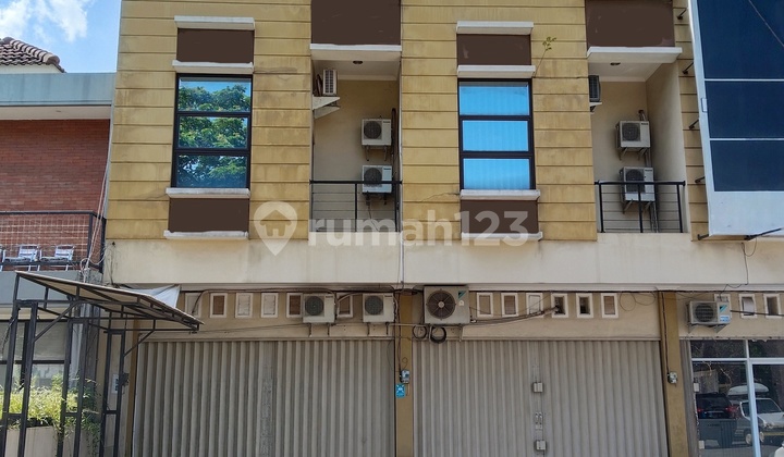 Shop House in Banyumanik, Ready for Business Use, Spacious Parking, 2 Units Available. 1