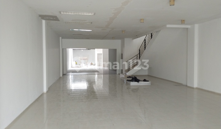 Bangunan 2 Lantai Di Semarang Tengah, Jalan Raya Ramai Strategis 2