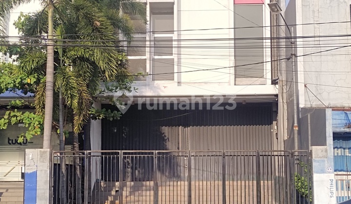 Bangunan 2 Lantai Di Semarang Tengah, Jalan Raya Ramai Strategis 1