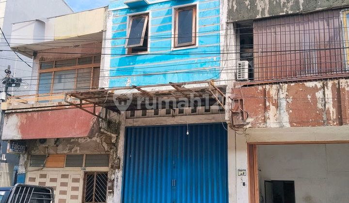 Ruko 2.5 Lantai Siap Pakai Di Tengah Kota 1