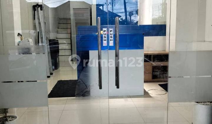 Ruko 3 Lantai di Ngaliyan Jalan Raya Ramai Strategis Siap Pakai 2