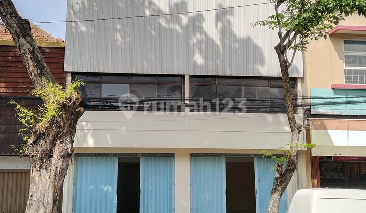 Ruko Tengah Kota 2.5Lt Jalan Raya Ramai, Strategis, Siap Pakai