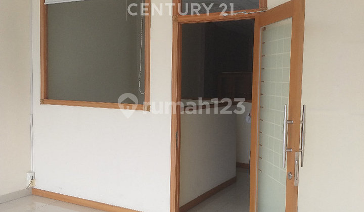 Strategic Semi-Furnished Office Space in Mampang, South Jakarta Strategic Semi-Furnished Office Space in Mampang, South Jakarta