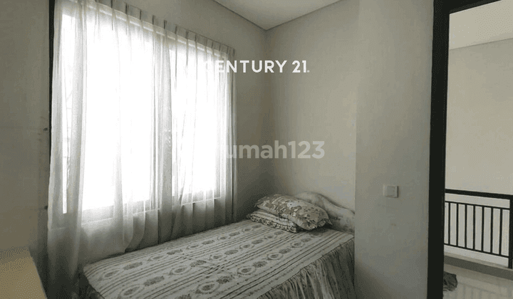 Rumah Hoek 2 Lantai Di Griya Illustria BSD R1972 2