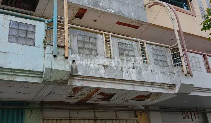 Ruko 3 Lantai di Grand Butik Mangga Dua S5872