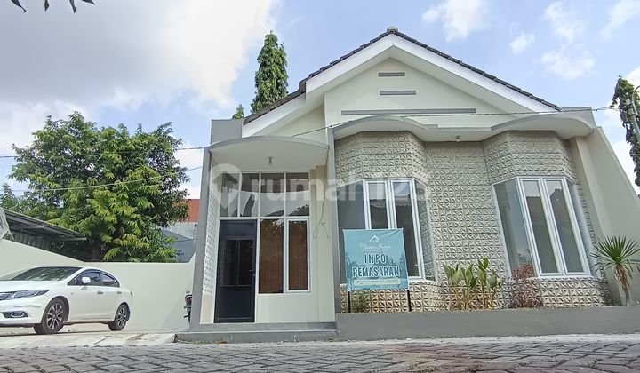 Rumah Mewah Strategis Dekat Pusat Kota Semarang 2