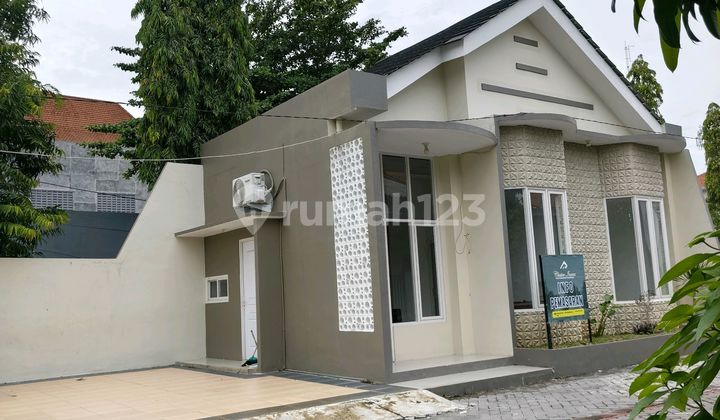 Rumah Siap Hunilokasi Di Jln Woltermogensidi Pedurungan Semarang 2
