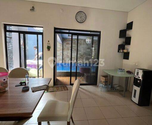 Jarang Ada Rumah Dengan Swimming Pool Harga Miring di Tatar Lokacitra Kota Baru Parahyangan Furnished 1