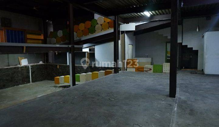 Dijual Gedung 4 Lantai Ex Kantor di Jalan Pelajar Pejuang Posisi Mainroad  2