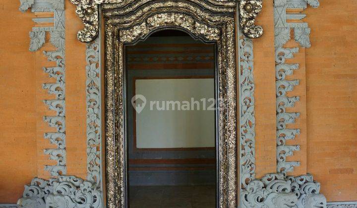 Hot Investing in the Royal Palace of Puri Tabanan Bali will definitely bring in profits  2