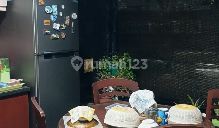 ruang makan di jual rumah cantik di
