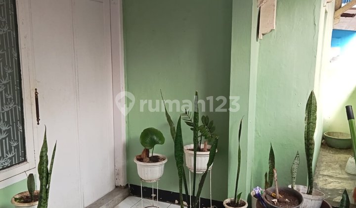 Dijual Rumah di Gang Lokasi Strategis Dekat Terminal Leuwi Panjang
