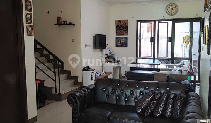 Nice House, in the Western Cosmo Cluster, The Icon Bsd City 2