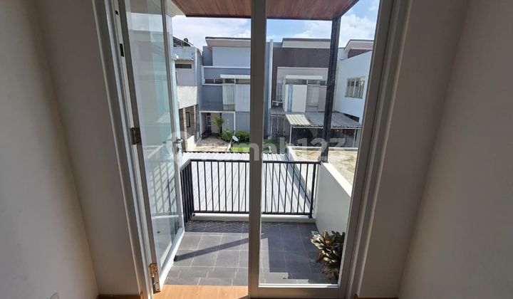 Nice House in Cosmo Cluster, The Icon. BSD City. Nice House in Cosmo Cluster, The Icon. BSD City.