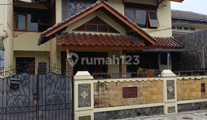 Dijual Rumah Bagus Model Klasik Modern, LB 192m2, di Pamulang  2