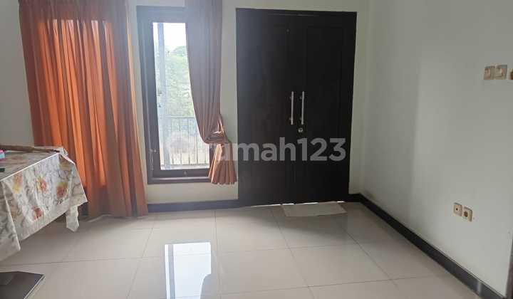 Rumah Strategis di Area Bintaro Sektor 1 Rumah Strategis di Area Bintaro Sektor 1