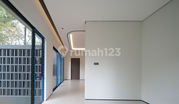 Rumah Baru - Hoek -2 Lantai 2