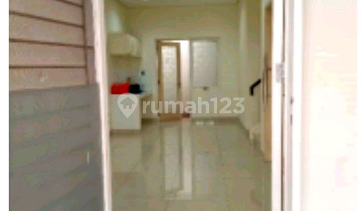 Beautiful House, Good, Neat, Safe Environment, Green & Ready to Live In Beautiful House, Good, Neat, Safe Environment, Green & Ready to Live In