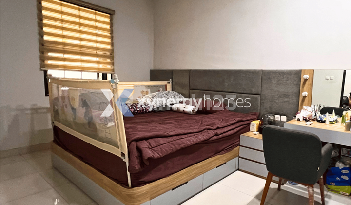 Rumah 2 Lantai SHM Full Furnished di Taman Holis Indah 1 Bandung 2