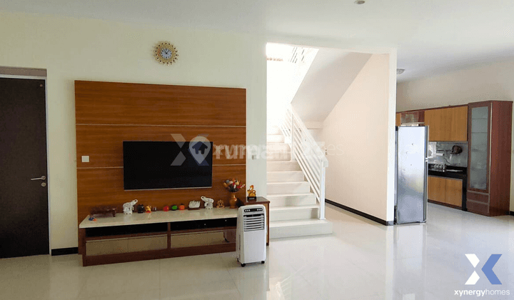 Rumah 2 Lantai SHM Siap Huni Rumah Baru Furnished Semua Peralatan Dan Perlengkapan Baru di Taman Holis Indah 2 Bandung 2