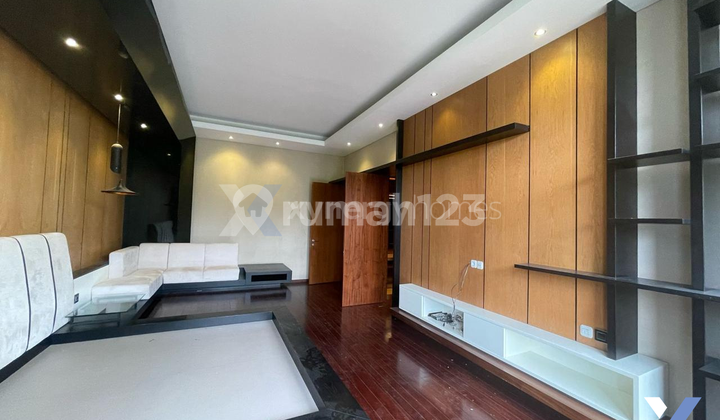 Luxury 2-Storey SHM Semi-Furnished House in Pasteur, Bandung 2