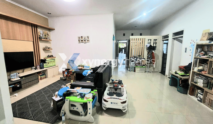 Rumah 1,5 Lantai SHM Semi Furnished di Taman Kopo Indah 3 Bandung