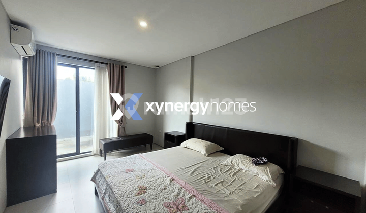 Rumah 2 Lantai SHM di Setra Duta Bandung 2