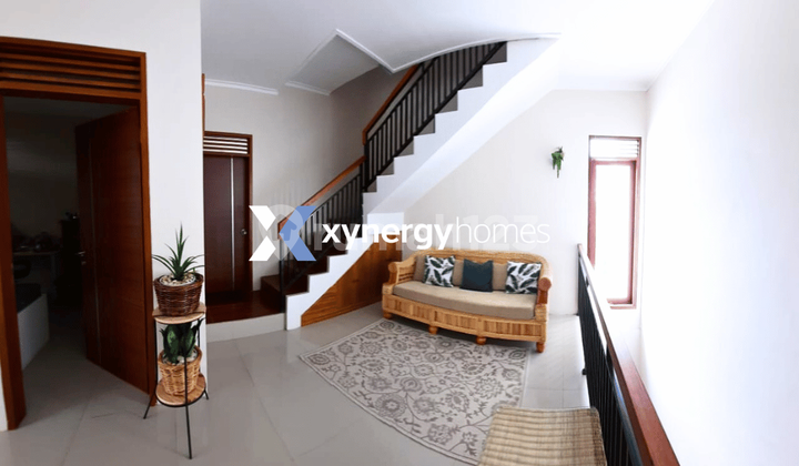 Rumah 3 Lantai SHM Full Furnished di Ciwaruga Bandung 2