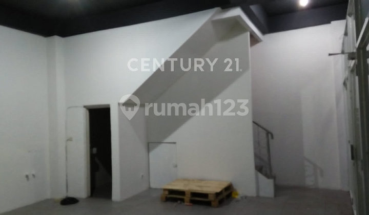Ready-to-Use Shop House in Lebak Bulus, 2 Floors, Prime Location 2