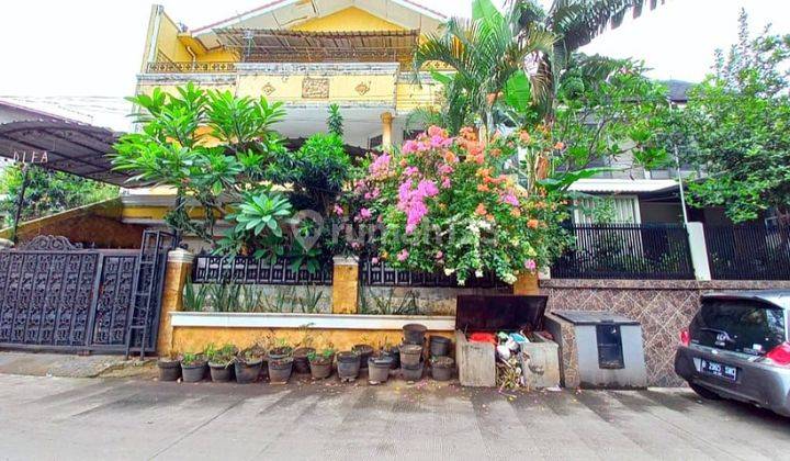 Rumah Hunian 3 Lantai di Mampang Prapatan Jakarta Selatan 1