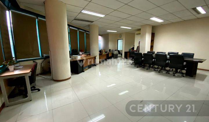 Gedung 5 Lantai Di Lokasi Strategis Tepi Jalan Buncit Raya Jaksel 2