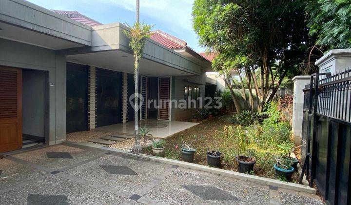 Rumah 1 Lantai Di Area Yang Tenang Dan Strategis Di Pondok Indah 1