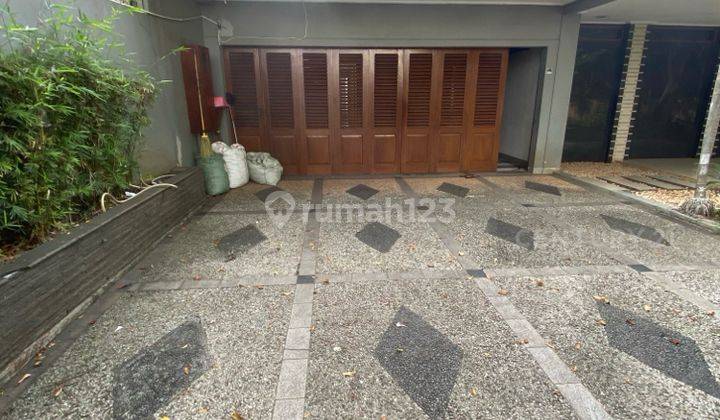 Rumah 1 Lantai Di Area Yang Tenang Dan Strategis Di Pondok Indah 2