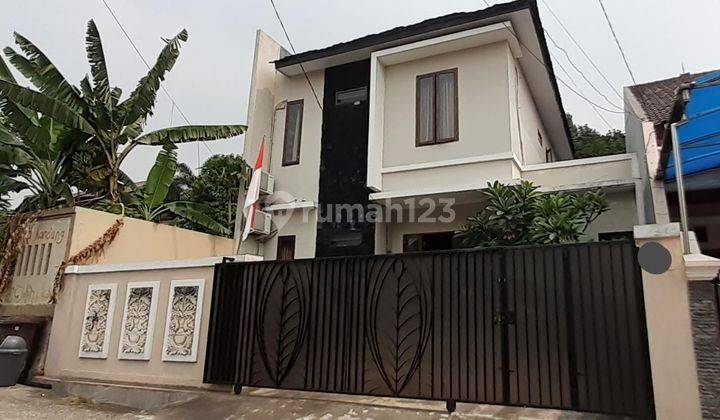 Rumah 2 Lantai Ada Kolam Renang Jati Padang Jakarta Selatan 1