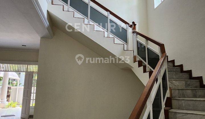 Baru Renovasi, Furnished, Strategis Di Kuningan  2