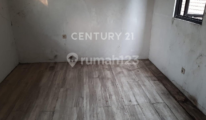 3-Storey Shop House on Cipete Raya Suitable for Cafe 2