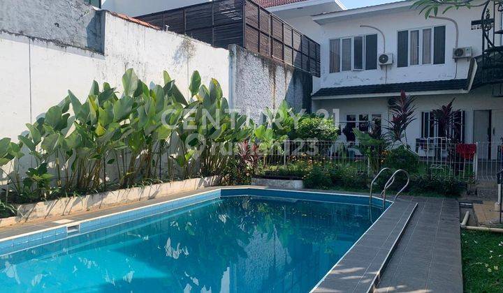 RUMAH DISEWAKAN 2 LANTAI DI KEMANG SELATAN 1