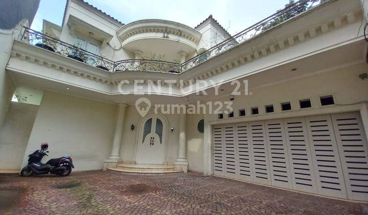 Rumah Semi Furnished Disewakan Di Area Kemang Timur 1