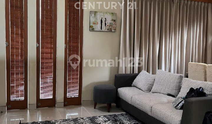 For Sale House in Taman Mutiara Cinere Depok