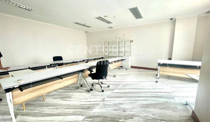 Ruang Kantor Belleza Permataa Hijau Jual Cepat 2